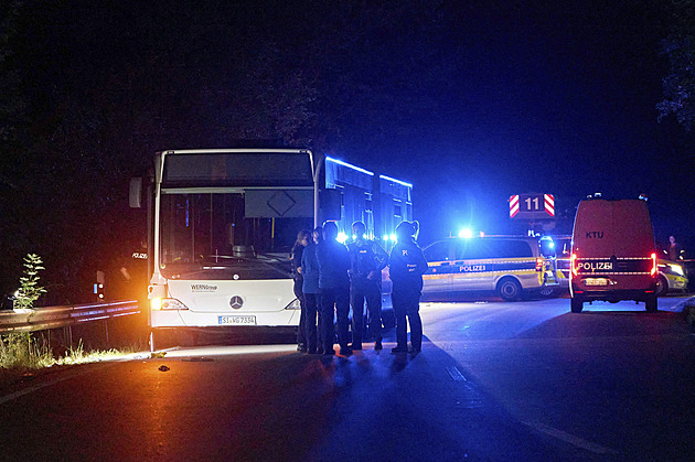 Němka pobodala šest lidí v autobuse, řidič zabránil ještě větší tragédii