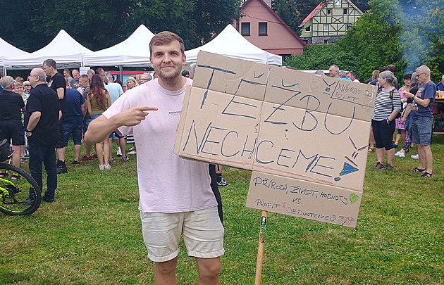 Proti těžbě živce v Krušných horách protestují i Němci. Námitek přišlo přes šest set