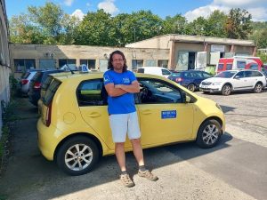 Která je levá? Se zelenáči je čím dál větší boj, shodují se majitelé autoškol