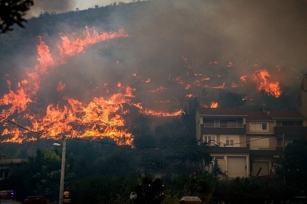 Požár v Chorvatsku: Situace ve Splitu byla dramatická, Češi se ale bát nemusejí