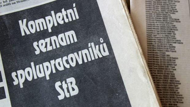 Ministerstvo školství upozorňuje na platnost lustračního zákona a případ proděkana, který spolupracoval se StB